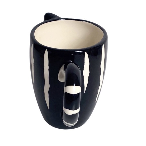 BURTON & BURTON Black & White "Chester The Cat" Hand-Painted, Raised Ceramic Mug - Picture 7 of 10